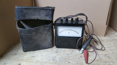 Vintage YOKOGAWA Portable AC Voltmeter Type 2013 w/Leads & Case