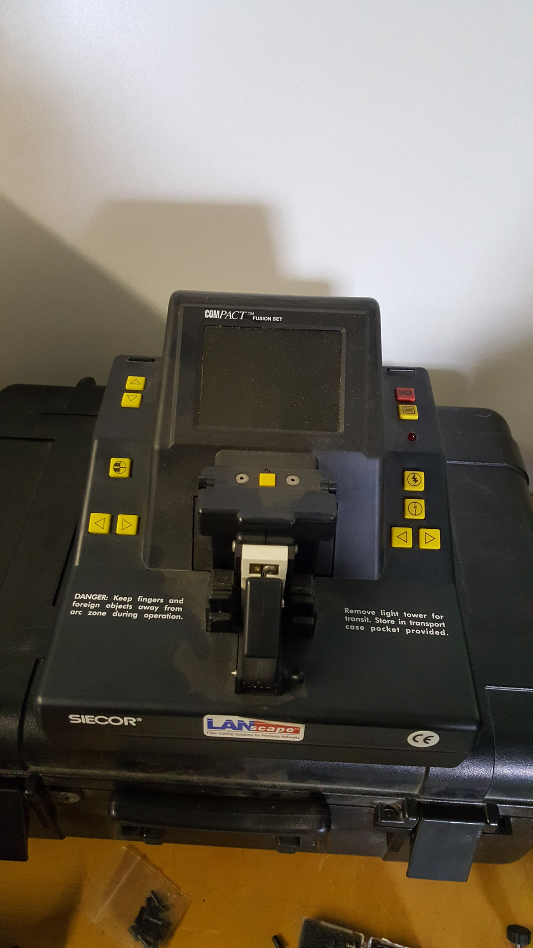 SEICOR COMPACT Fusion Set Fiber Optic Splicer CFS-OSM-T-H in Hard Case