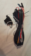 Load image into Gallery viewer, CalAmp G1000 Vehicle GPS Fleet Tracker Antenna, GPS Wiring Harness LMU27C4V1
