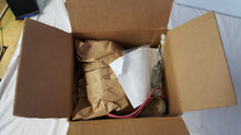 Load image into Gallery viewer, UNIVERSAL Lighting Kit S250MLTAC4M-500K 250W S-50 LAMP 120/208/240/277 VAC