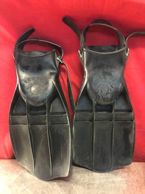 TURTLE Scuba Diving Flipper Fins - Wetsuit Able - Open Heel - Black - L/XL size