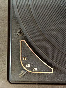 VINTAGE Montgomery Ward Record Player - Airline - GEN6004A - Parts/Does Not Work