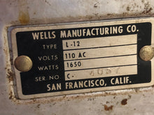 Load image into Gallery viewer, WELLS MANUFACTURING Restaurant Double 7&quot; Waffle Maker - Model L-12 - WORKS!
