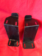 Load image into Gallery viewer, PRO-GARD Partition Prisoner - REAR Pillar - 3P345X/3P344X - FORD Crown Vic