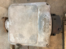 Load image into Gallery viewer, RIGID Pipe Threader Machine Model 400 &amp; RIGID Vise 228 Included - Used