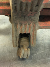 Load image into Gallery viewer, RIGID Pipe Threader Machine Model 400 &amp; RIGID Vise 228 Included - Used