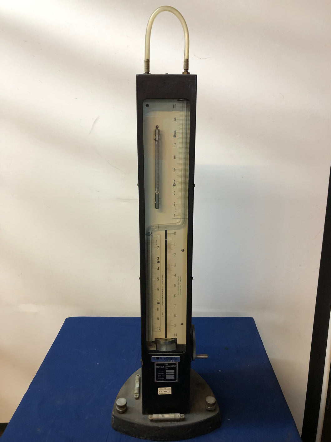 MERIAM INSTRUMENT Well Type Manometer - Mini Micro A-750 - Range 10 - 38